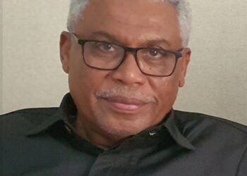 في زمن هروب السلطة الانقلابية من العاصمة… والي الخرطوم يُدين أطفال المايقوما بلا ذنب